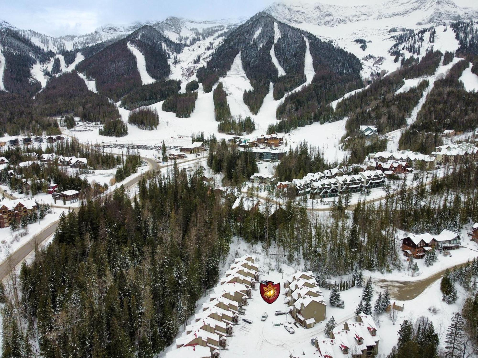 Stone Creek Chalets By Fernie Central Reservations Exterior photo