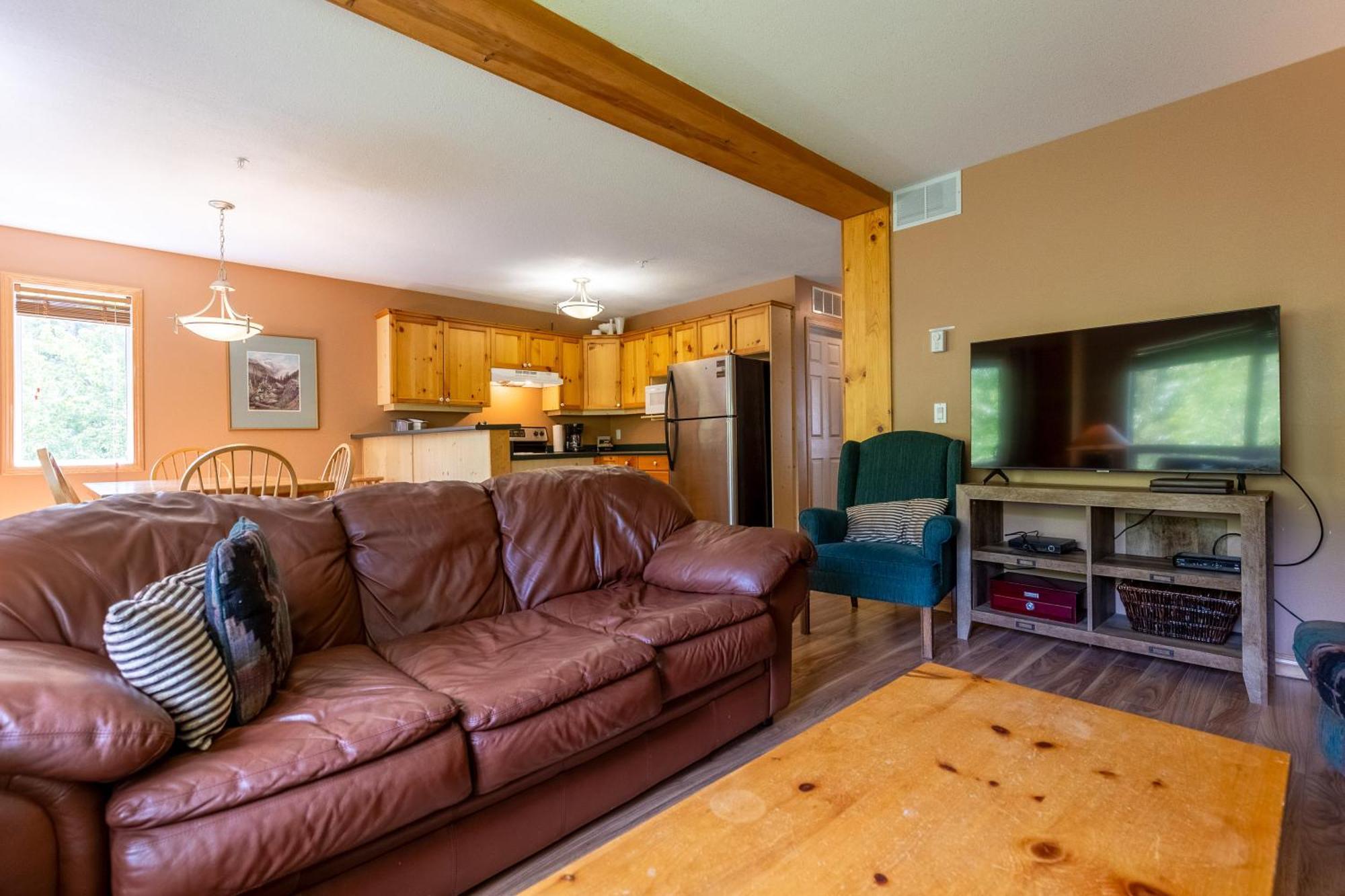 Stone Creek Chalets By Fernie Central Reservations Exterior photo